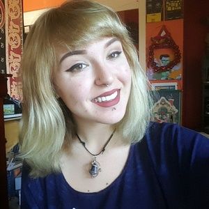 Meet your Posher, Sierra